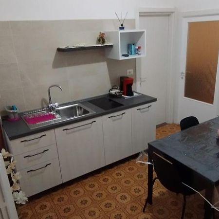Casa Di Aldina Apartment เปรูจา ภายนอก รูปภาพ
