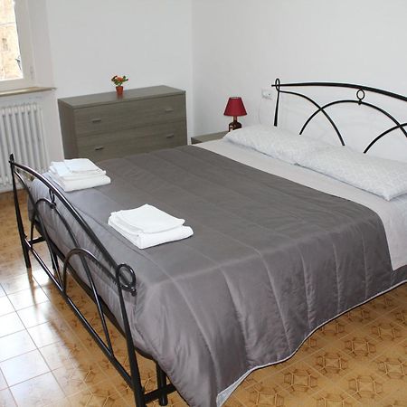 Casa Di Aldina Apartment เปรูจา ภายนอก รูปภาพ